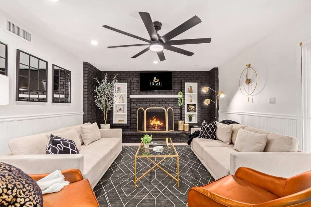 Phoenix vacation rental living space managed by Travli