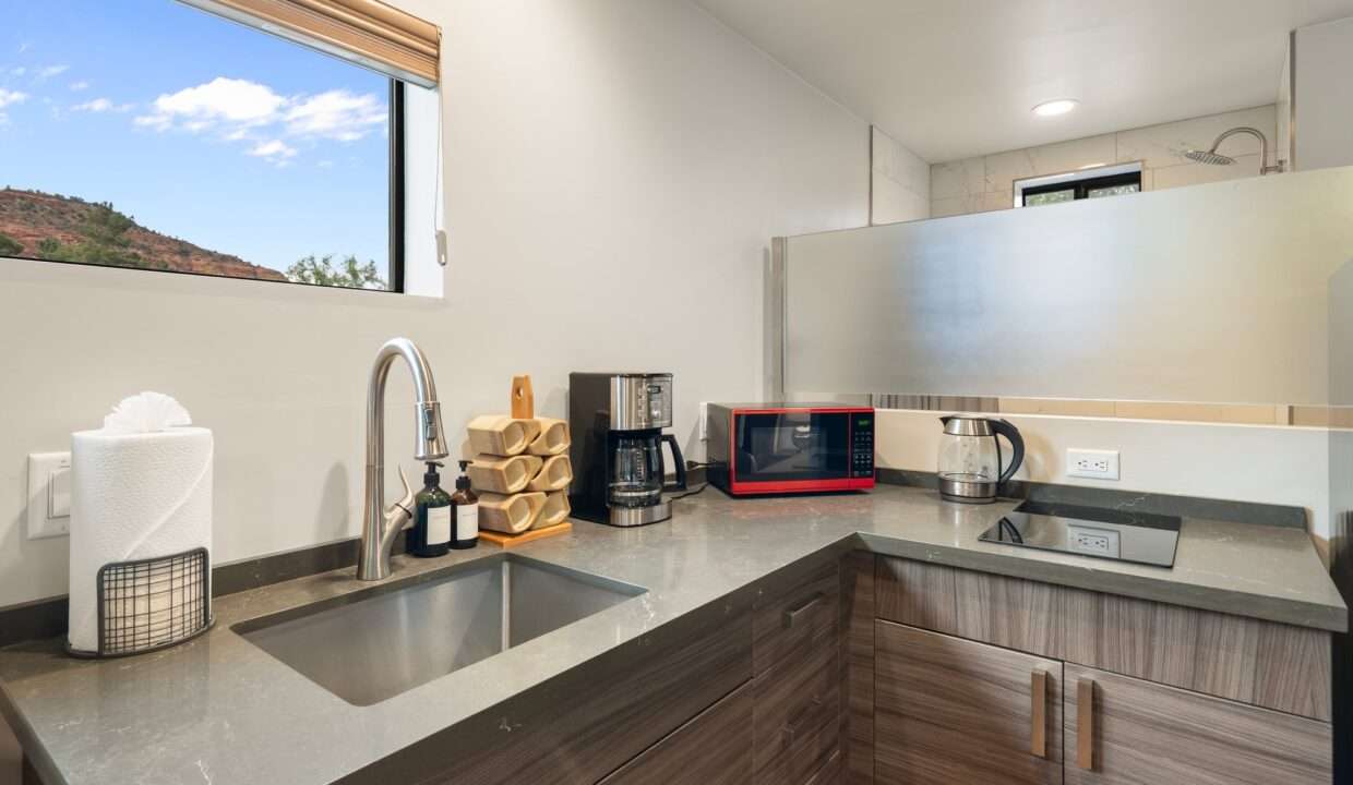 34-web-or-mls-QVB09860