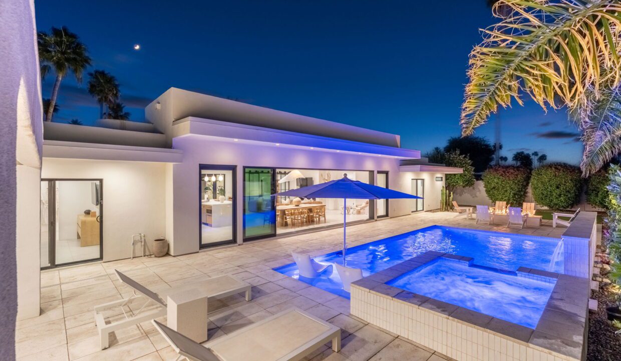 scottsdale airbnb vacation rental pool villa luxury estate (30)