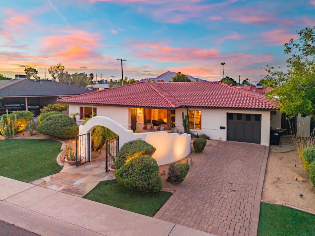Scottsdale luxury vacation rental managed by Travli