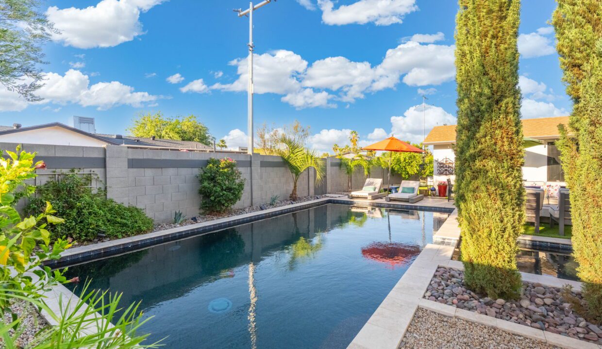 56-web-or-mls-DSC04115-HDR-Edit