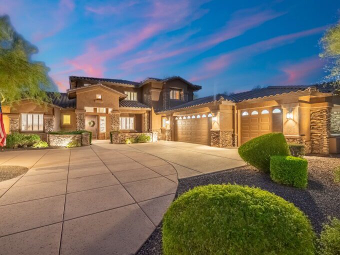 Lone Mountain Estate