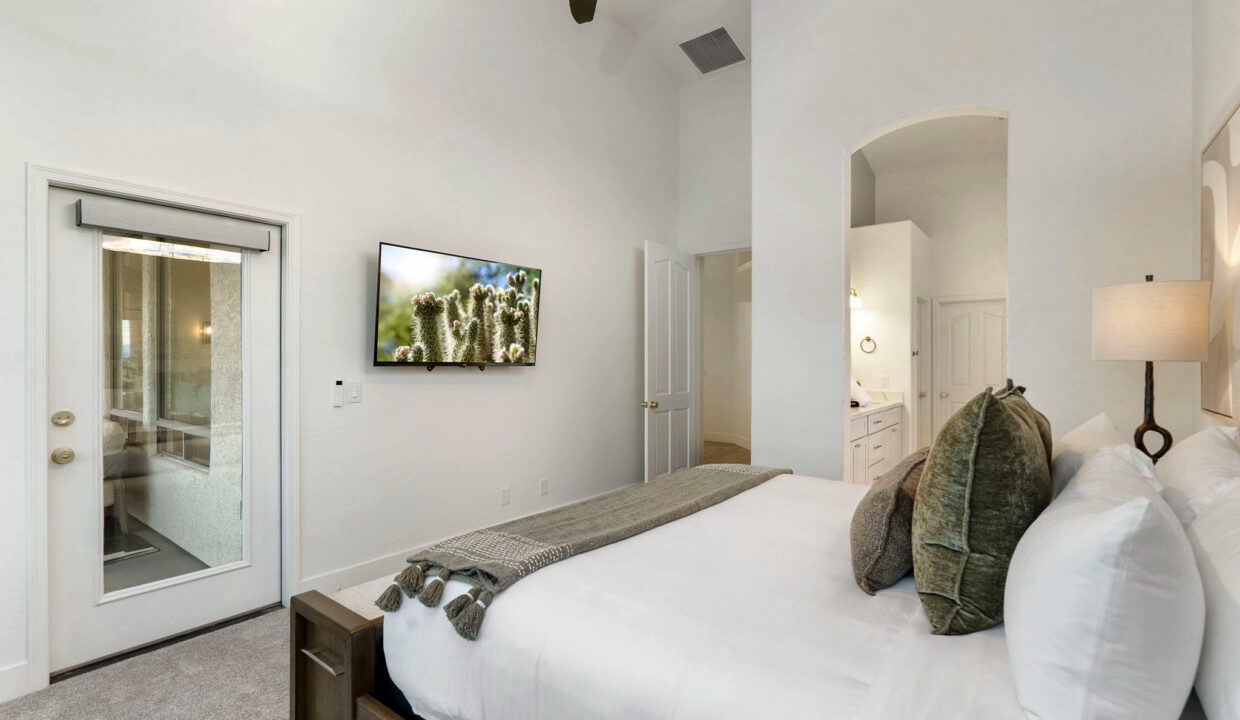 17-web-or-mls-Photo Sep 07 2018, 8 19 17 AM