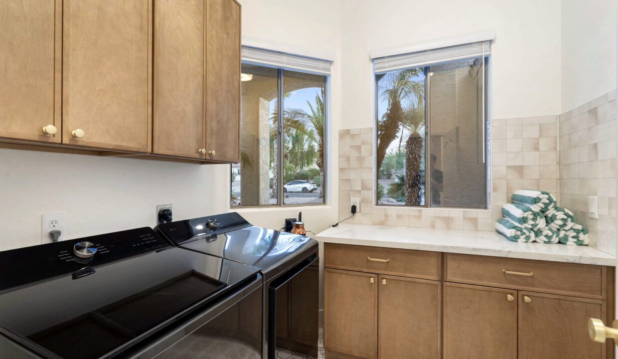 21-web-or-mls-Photo Sep 07 2018, 8 24 06 AM