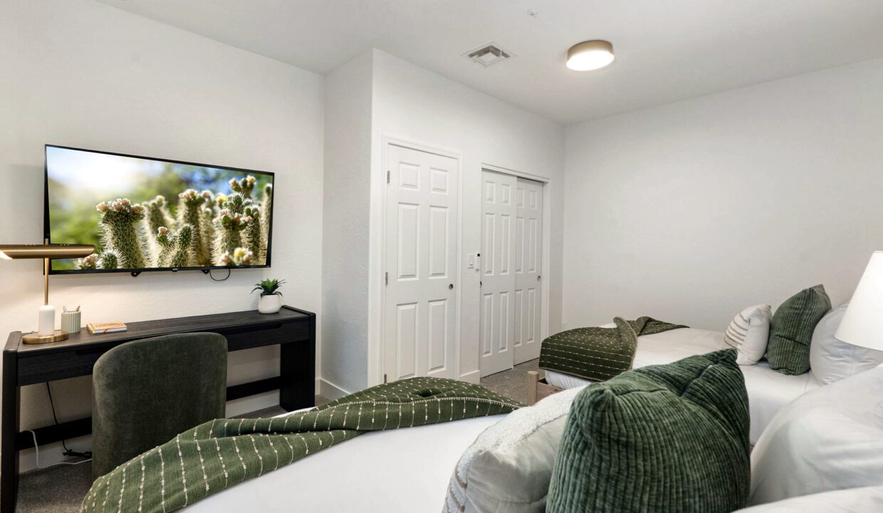 32-web-or-mls-Photo Sep 07 2018, 8 34 37 AM (1)