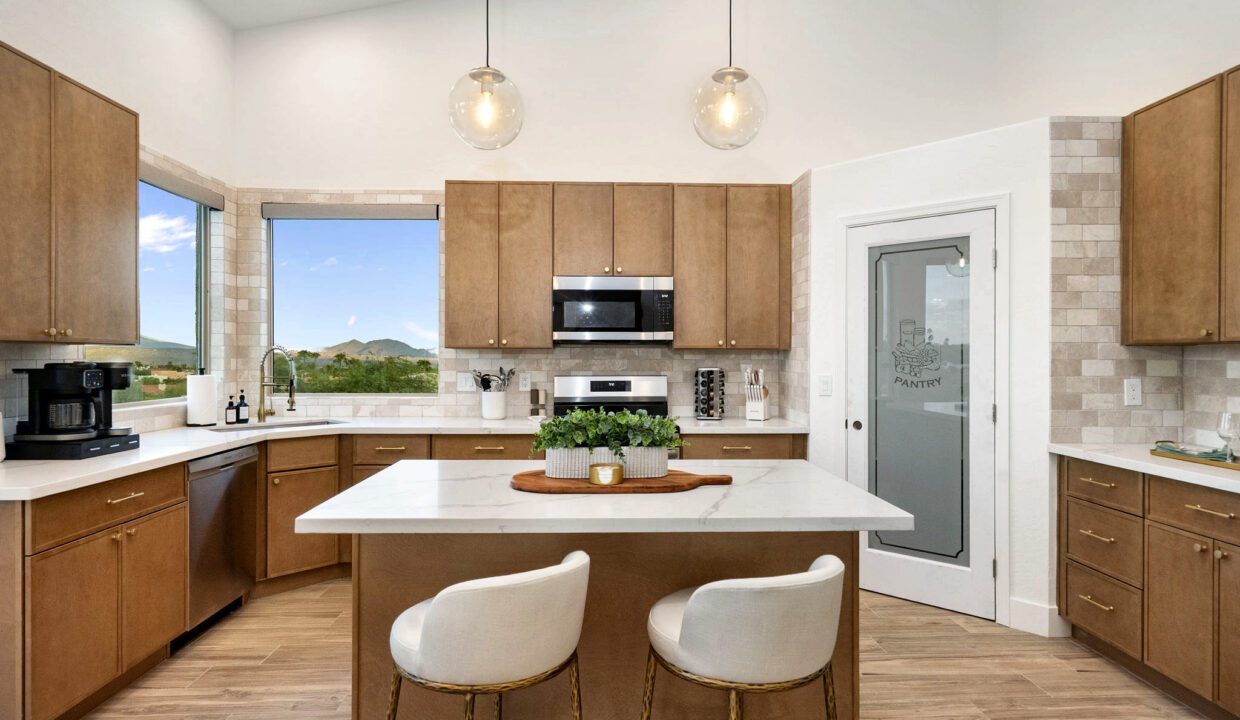 8-web-or-mls-Photo Sep 07 2018, 8 10 41 AM